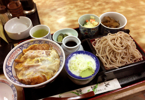 「かつ丼セット(800円)」@満留賀の写真