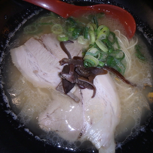 「みちまるラーメン(650円)(バリカタ)他」@博多ラーメン みちまるの写真