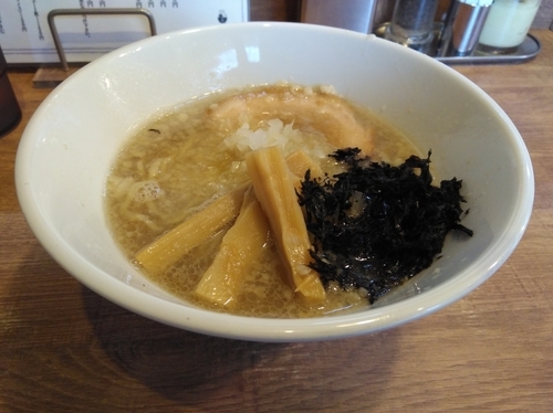 「背脂煮干しそば」@煮干しそば 虎空の写真