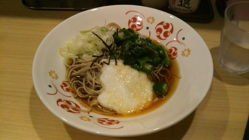 「(期間限定)緑野菜のとろろそば」@いろり庵きらく 柏3・4番線ホーム店の写真