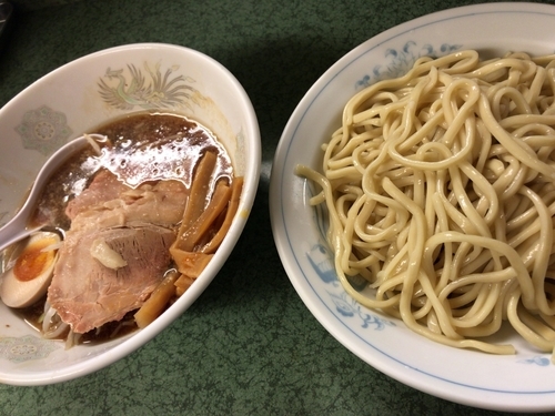「小つけ麺(野菜少なめ背あぶら少なめ)」@ラーメン二郎 新宿小滝橋通り店の写真