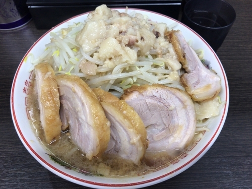 「小豚ラーメン(ニンニク、アブラ)850円」@ラーメン二郎 川越店の写真
