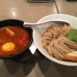 海老トマトつけ麺味玉