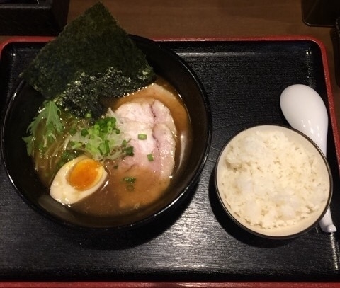 「あっさり+佐助チャーシュー2枚」@麺屋 小野万の写真