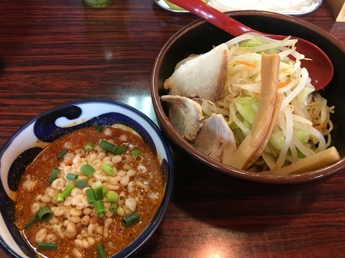 「冷やし辣油つけ麺 200g 700円 くずれ味玉 20円」@麺屋つららの写真