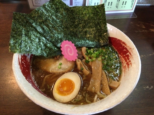 「特製ナルトらーめん（醤油）」@NARU-TOの写真