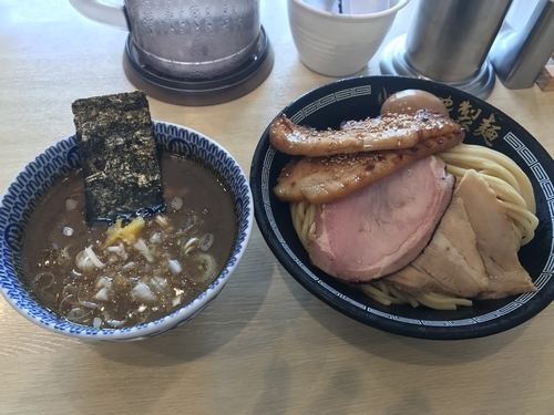 「濃厚煮干しチャーシューつけ麺」@心の味製麺 平井店の写真