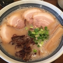 塩とんこつ チャーシュー