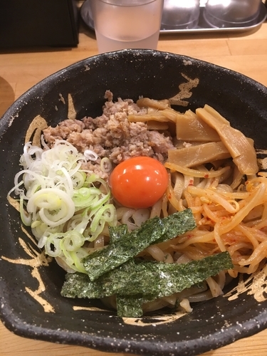 「辛まぜそば¥830」@麺屋 蝉 関大前店の写真