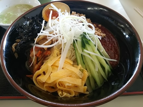 「【限定】旨辛ビビン麺　※スープ付き　（大盛り：サービス券）」@くるまやラーメン 松本渚店の写真