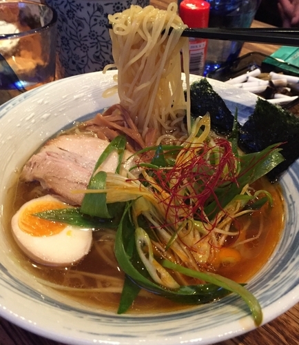 「辛ネギラーメン830円」@ラーメンバル 青の写真