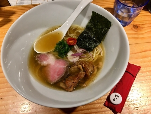 「要の塩（花咲ガニ）」@麺処 篠はらの写真