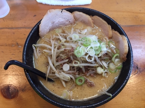 「味噌ラーメン 並(700円)+チャーシュー(200円)」@大正麺業の写真