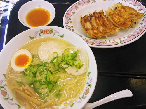「白湯鶏ラーメンジャストセット」@餃子の王将 君津店の写真