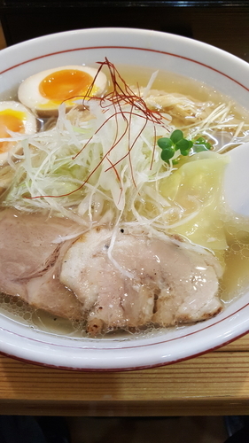 「くろおびラーメン塩味」@利尻昆布ラーメン くろおびの写真