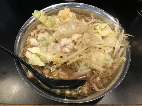 「OZZY郎 800円」@ヘルズキッチンの写真