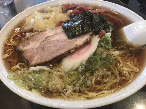 「ワンタン麺 大盛」@蓬来軒 本店の写真