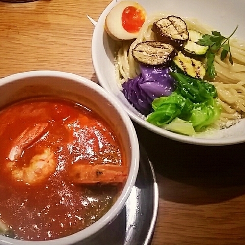 「【一周年記念限定】海老トマトつけ麺　９８０円」@中華そば 二階堂の写真