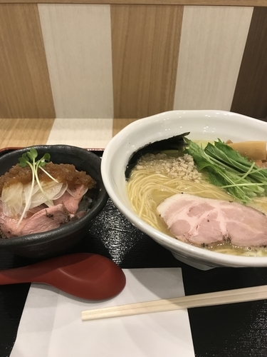 「濃厚鳥白湯＋ローストポーク丼（小）セット」@麺処 景虎 produced by ほん田の写真