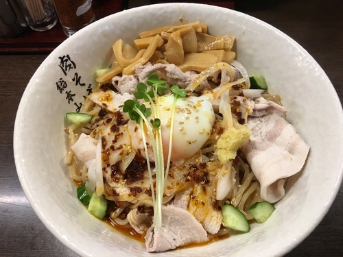 「七色豚のピリ辛冷やし坦々肉そば 950円」@肉そば総本山 神保町 けいすけの写真