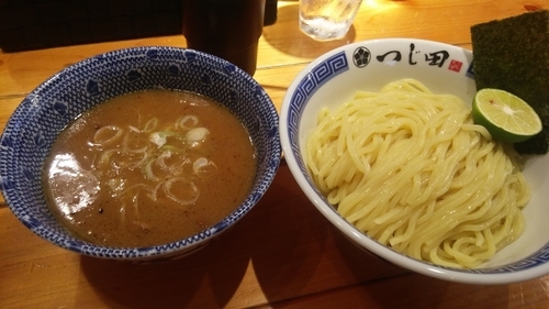 「濃厚つけ麺」@つじ田 神田御茶ノ水店の写真