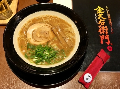 「醤油とんこつ」@金久右衛門 南港ATC店の写真