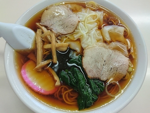 「ワンタンメン」@味世屋食堂の写真