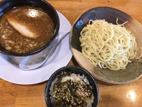 「つけ麺750円(+ランチ高菜ご飯100円)」@完熟らーめん本丸 二本松店の写真