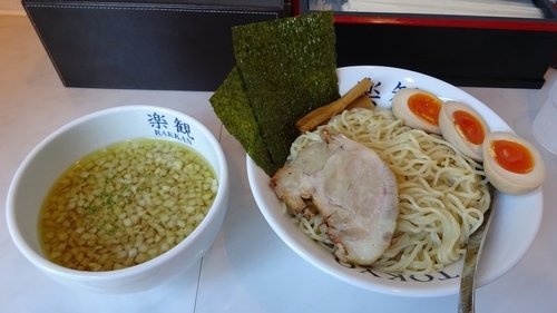 「パールつけ麺（880円）＋大盛り（100円）＋半熟味付け玉子」@楽観 立川の写真