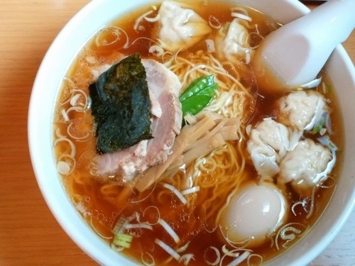 「ワンタン麺＋味付玉子」@東京ラーメン たいよう軒の写真