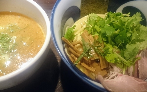 「濃厚海老つけ麺（１０００円、中盛無料）＋パクチー」@木曜日の志奈田の写真