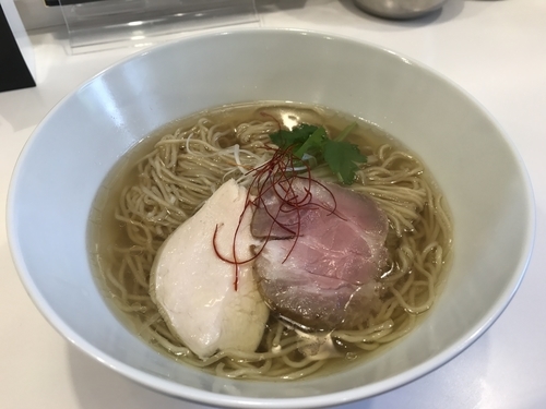 「雫（鶏出汁）」@麺画廊 英の写真