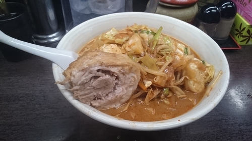 「味噌野菜麺・麺特大・チャーシュー１枚追加　￥９６０」@元祖旨辛系タンメン 荒木屋の写真