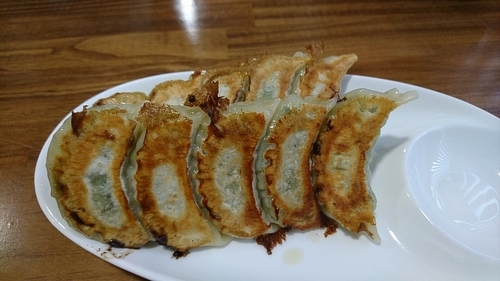 「餃子(5個)400円」@三代目 むじゃきの写真