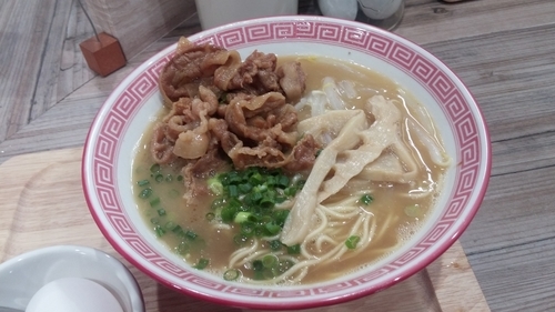 「徳島らーめん　肉増し」@徳島NOODLE ぱどるの写真