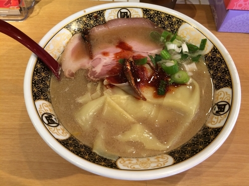 「煮干しラーメン」@すごい煮干ラーメン凪 新宿ゴールデン街店 別館の写真