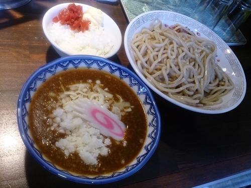 「カレーつけめん【大盛】ごはん付」@らーめんまんの写真