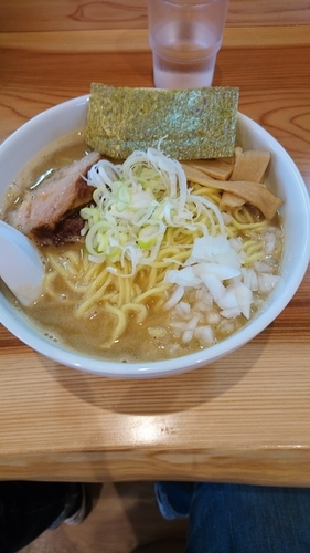 「濃厚らーめん」@麺屋 繁の写真