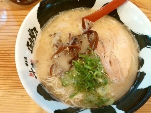 「とんこつらぁめん」@博多流 斗樹 八丁堀店の写真