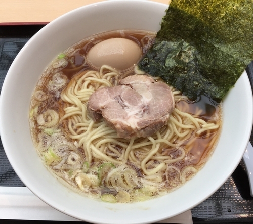 「ラーメン＋味玉（￥700＋￥100）」@六厘舎 羽田空港店の写真