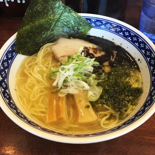 「煮干しそば+マー油」@一世風靡の写真