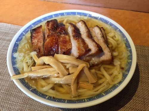 「焼き立てバラ焼豚醤油そば」@柴崎亭の写真