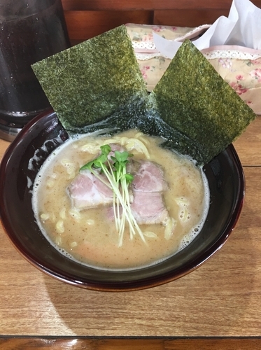 「牛テールスープラーメン」@たけめんの写真