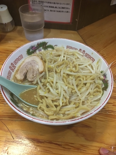 「ラーメン小 にんにく、アブラマシ、カラメ」@ラーメン神豚 横須賀中央店の写真