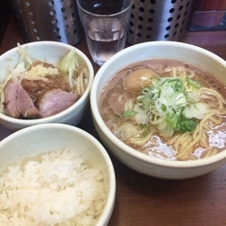 らーめん+スタベジ+味玉+小ライス