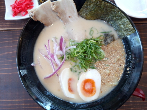 「煮干し豚骨ラーメン」@麺dining だいふくの写真