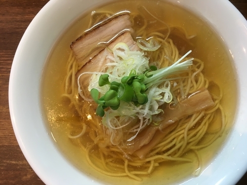 「塩煮干そば 500円」@中華そば カリフォルニアの写真