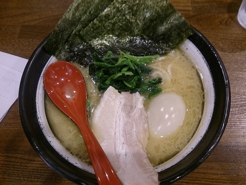 「豚骨醤油らーめん 味玉トッピング」@まひる野 藤原商店の写真