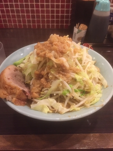 「中ラーメン野菜普通」@立川マシマシ 8号店の写真