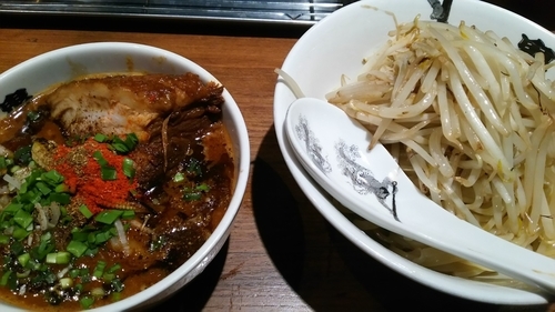 「肉増しカラシビつけ麺+炒めもやし」@カラシビ味噌らー麺・つけ麺 神田本店の写真